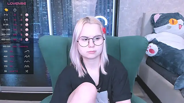 miray kuriyama123 online show from January 17, 2025, 4:26 pm