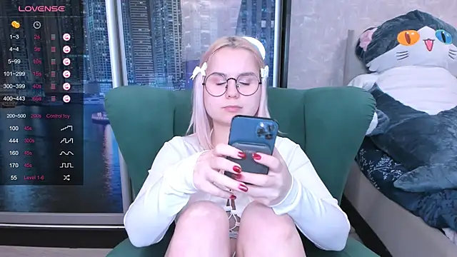 miray kuriyama123 online show from January 20, 2025, 3:28 pm