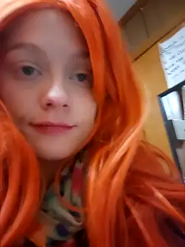 Snapshot of AriellaTaylor chatting on December 6, 2024, 2:02 am AriellaTaylor online show from December 6, 2024, 2:02 am