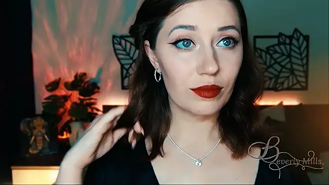 MissBeverlyMills online show from February 1, 2025, 7:34 pm