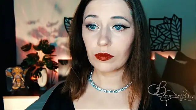 MissBeverlyMills online show from February 5, 2025, 3:20 pm