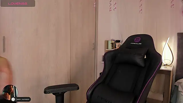 Melina Ferrer1 online show from November 15, 2025, 4:03 pm