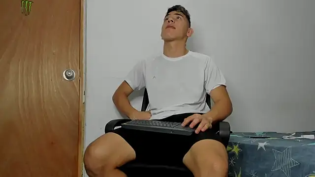 andrew rose  online show from February 24, 2026, 8:07 pm