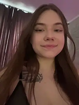 Vikki toriya online show from March 6, 2025, 1:14 pm