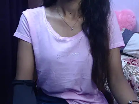 Angel kiyara online show from September 24, 2025, 5:27 pm