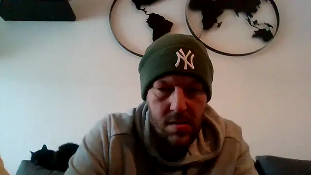 BennyLommy online show from November 27, 2025, 9:55 am