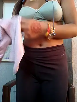 Snapshot of Sarita_7 chatting on February 5, 2025, 6:35 am Sarita 7 online show from February 5, 2025, 6:35 am