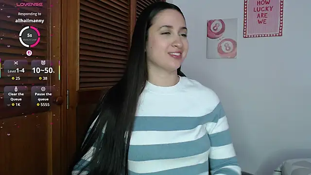 sofiaduque 26 online show from April 18, 2026, 7:07 pm