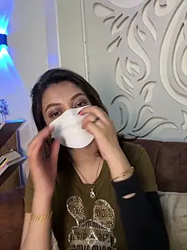 Jen jennyy1 online show from April 13, 2026, 9:09 pm