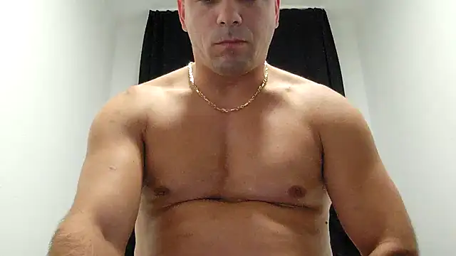 Snapshot of Mitzatb4u chatting on September 14, 2025, 1:49 am Mitzatb4u online show from September 14, 2025, 1:49 am