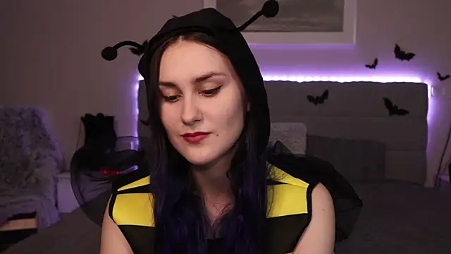 Snapshot of Erotic_Synth_Goddess chatting on October 25, 2025, 5:08 pm Erotic Synth Goddess online show from October 25, 2025, 5:08 pm