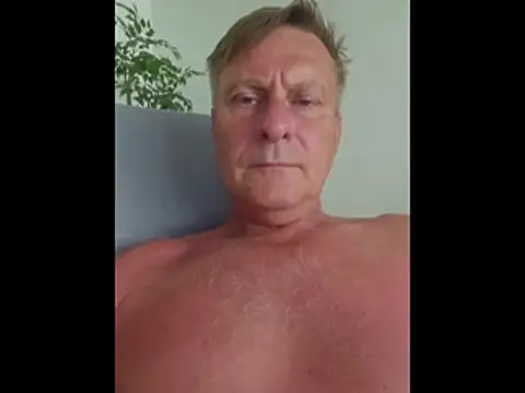 johnnym1 online show from June 21, 2026, 7:55 am