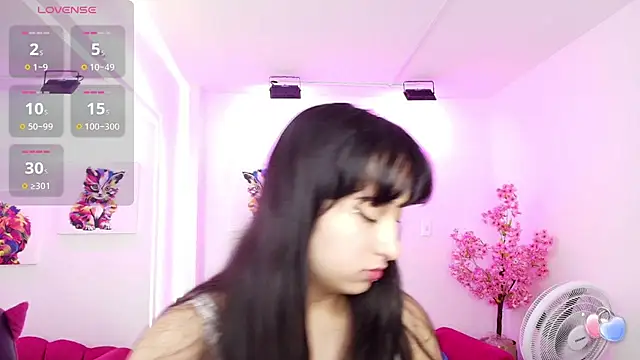 Snapshot of Miss_dolly_ chatting on October 8, 2025, 12:36 pm Miss dolly  online show from October 8, 2025, 12:36 pm