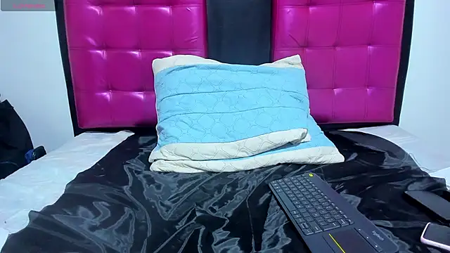 AlanaLars online show from November 19, 2025, 12:10 am