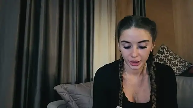 your bunnygirl online show from November 7, 2025, 9:15 pm