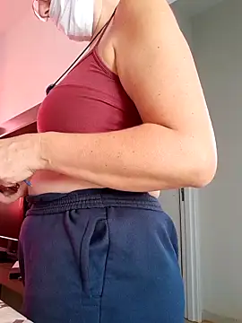 MILEIDE980 online show from October 28, 2025, 1:47 pm