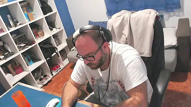 ravingr4d4 online show from October 4, 2025, 10:52 pm