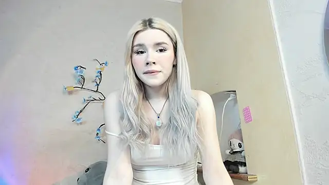 Alisa Black Star online show from April 28, 2026, 5:51 pm