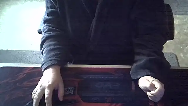 Silvia2277 online show from November 16, 2025, 12:00 pm