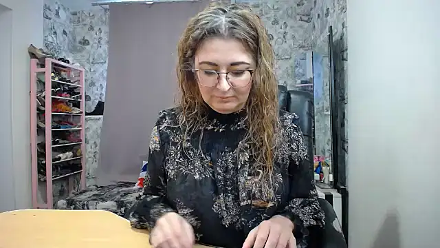 Helen1974 online show from March 23, 2025, 5:21 am