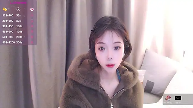 Snapshot of Duludulu_007 chatting on October 20, 2025, 2:23 am Duludulu 007 online show from October 20, 2025, 2:23 am