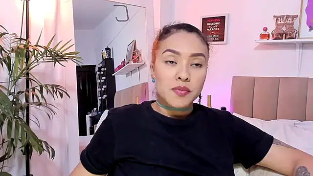 Zoe Gruber online show from November 20, 2025, 9:36 pm