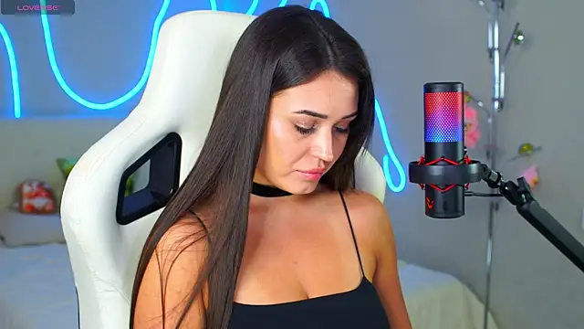 Snapshot of Adel_chocolate_ chatting on September 16, 2025, 7:53 am Adel chocolate online show from September 16, 2025, 7:53 am