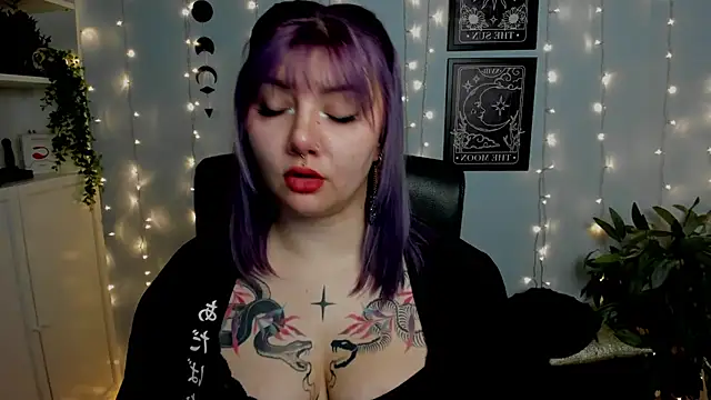 GabbiePerfect online show from December 3, 2025, 2:48 pm