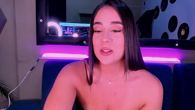 Sussy Bell01 online show from December 12, 2024, 8:21 pm