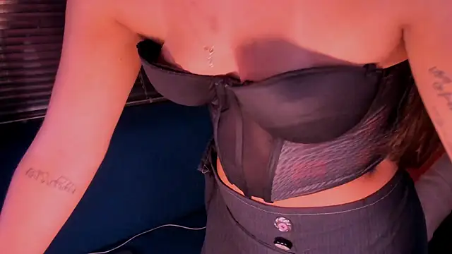 Sussy Bell01 online show from March 5, 2025, 11:05 pm