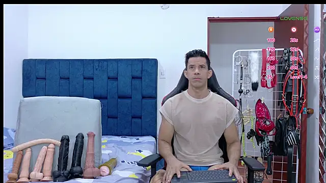 JoseRumbero26 online show from February 20, 2026, 12:16 pm