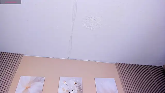 Lilly 2809  online show from April 11, 2026, 4:39 am