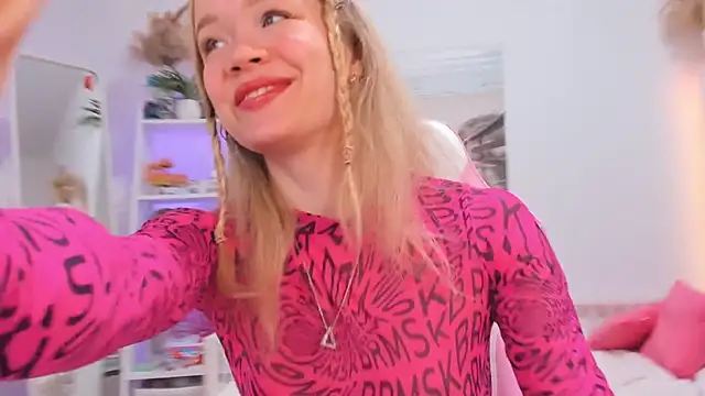 Lily Young online show from March 2, 2025, 3:56 am