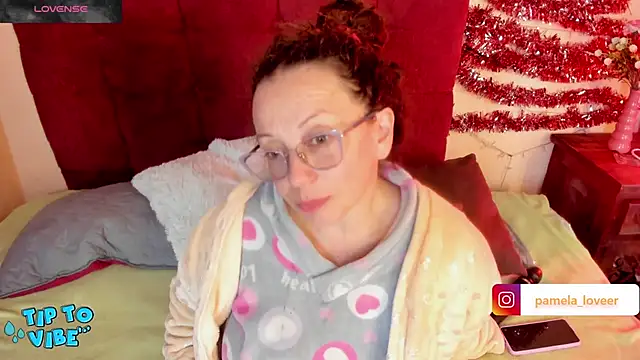 Snapshot of pamela_bell chatting on January 7, 2025, 12:20 pm pamela bell online show from January 7, 2025, 12:20 pm