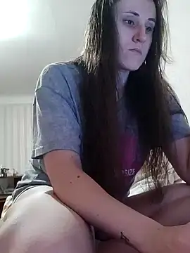 emeli moon online show from October 19, 2025, 9:26 pm