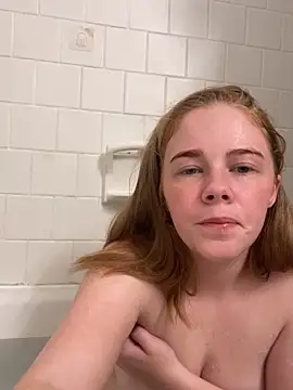 daddyscumprincess online show from November 4, 2025, 1:48 am