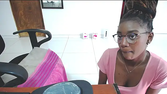 submissive black whore online show from May 22, 2026, 2:12 pm