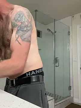 El Gizmo online show from October 28, 2025, 7:56 am