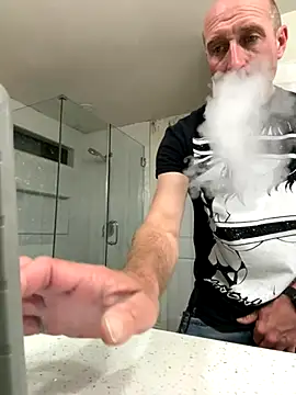 El Gizmo online show from November 30, 2025, 4:27 am