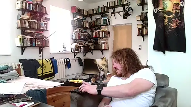 sunr1sa online show from March 2, 2025, 9:21 am