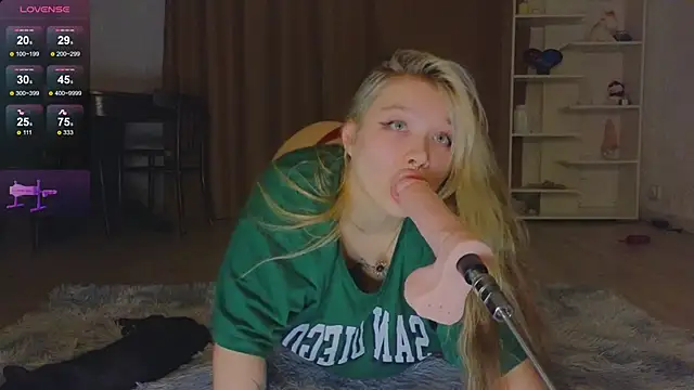 May aster online show from September 29, 2025, 8:46 pm