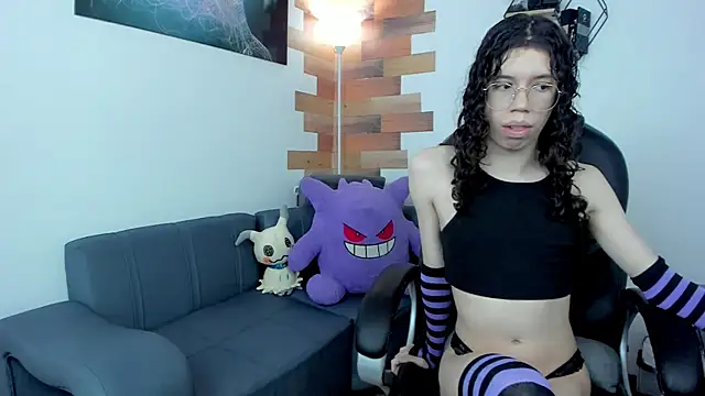 Snapshot of Angel_Dust18 chatting on February 25, 2025, 8:09 pm Angel Dust18 online show from February 25, 2025, 8:09 pm
