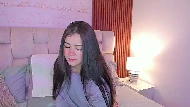 SophiaWylde online show from January 14, 2026, 5:35 am