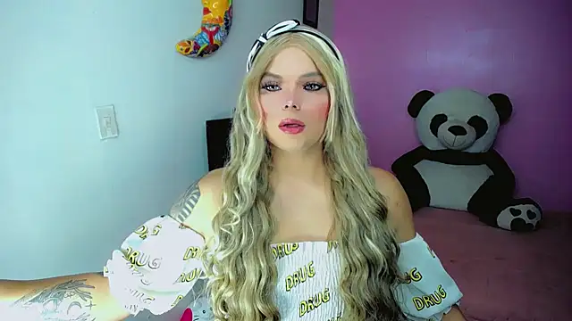 SweetKim21 online show from November 5, 2025, 8:03 am