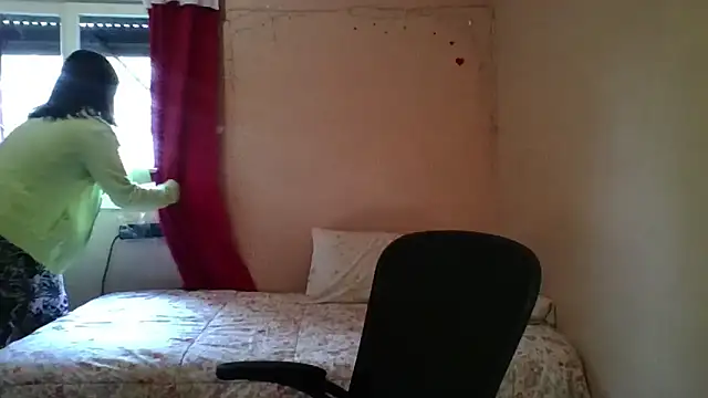 imsohornydacom online show from April 19, 2026, 6:10 pm