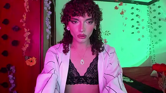 Snapshot of lucianromero chatting on February 24, 2026, 10:08 pm lucianromero online show from February 24, 2026, 10:08 pm