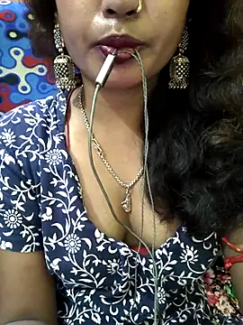 jasss-11 online show from April 15, 2026, 6:48 pm