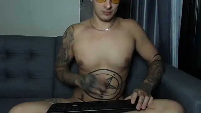 Snapshot of baphomet_from_ice chatting on February 27, 2025, 9:47 pm baphomet from ice online show from February 27, 2025, 9:47 pm