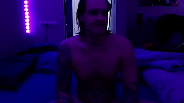 Snapshot of baphomet_from_ice chatting on March 15, 2026, 7:47 am baphomet from ice online show from March 15, 2026, 7:47 am