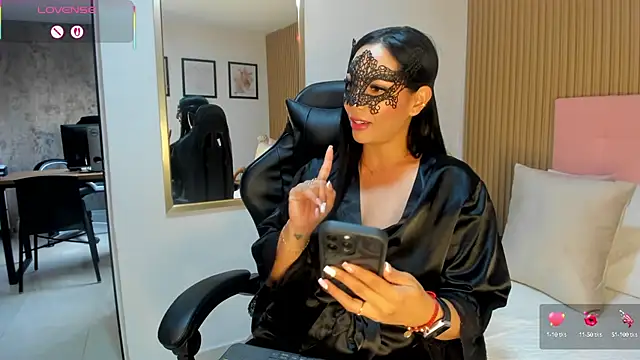 Dakota diaz  online show from March 21, 2025, 9:23 pm